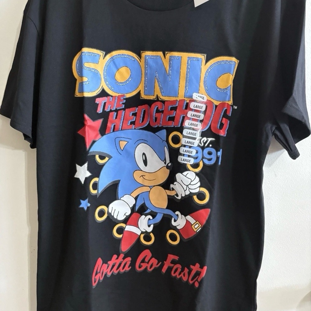 Men’s Large Sonic the Hedgehog Black Graphic Tee